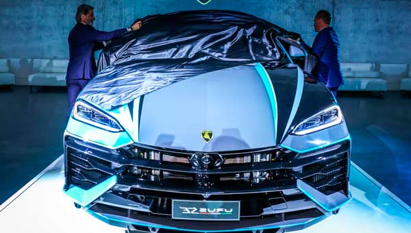 Lamborghini Urus SE: Воплощение Маямской Культуры на Miami Art Week